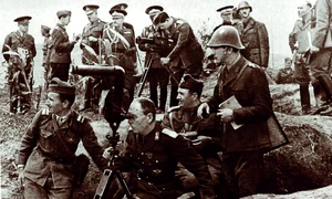 Dezbatere Historia: Cum a intrat România în Al Doilea Război Mondial | VIDEO jpeg