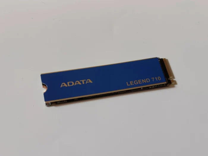 SSD ADATA Legend 710. FOTO Adrian Pogîngeanu