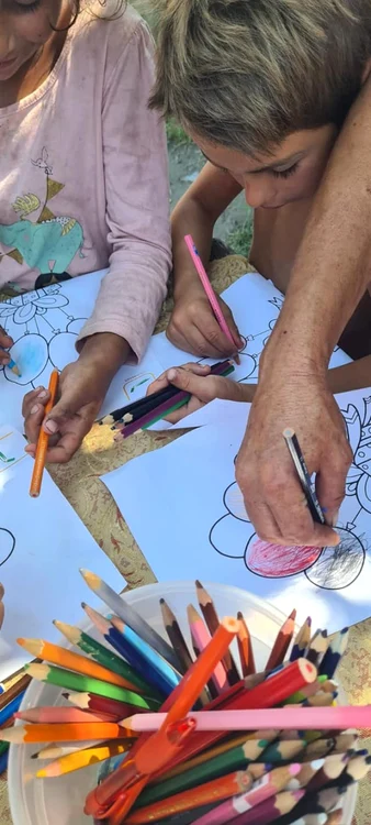 şcoala pe uliţă - modul în care copiii din stoeneşti olt sunt încurajaţi să meargă la şcoală