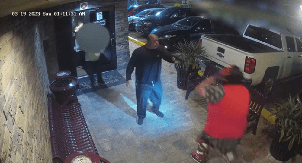 Momentul în care un paznic previne un masacru într-un club de striptease din Florida VIDEO