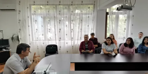 Ședința publică de repartizare a posturilor titularizabile Olt 2023 mp4 thumbnail png