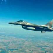 MApN a publicat imagini din timpul misiunii F-16 de doborâre a celei de-a treia drone