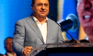 valentin resmeriță foto facebook valentin resmeriță png