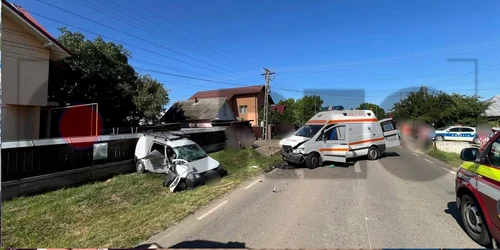 accident ambulanta suceava FOTO FB Suceava pe Net jpg