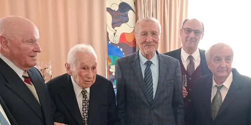 Niculae Ionescu Galbeni, intre Gavril Dejeu și Emil Constantinescu FOTO fb oamenii lui Coposu jpg