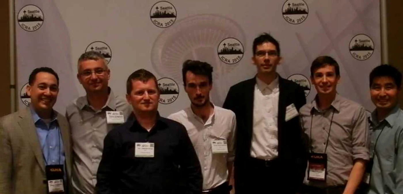 Echipa Universităţii „Valahia” din Târgovişte este formată din conferenţiarul Alexandru Ioan IVAN, lectorul Florin DRAGOMIR, doctorandul Valentin GURGU şi studentul in anul IV Nicolae RĂDULESCU