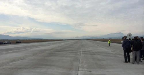 Pista Aeroportului Braşov. FOTOCristian Macedonschi