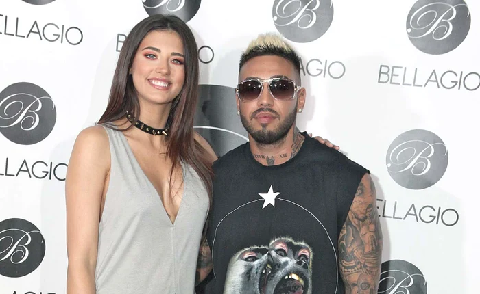 Antonia cântă în Piaţa Constituţiei, iar Alex Velea, în Buftea