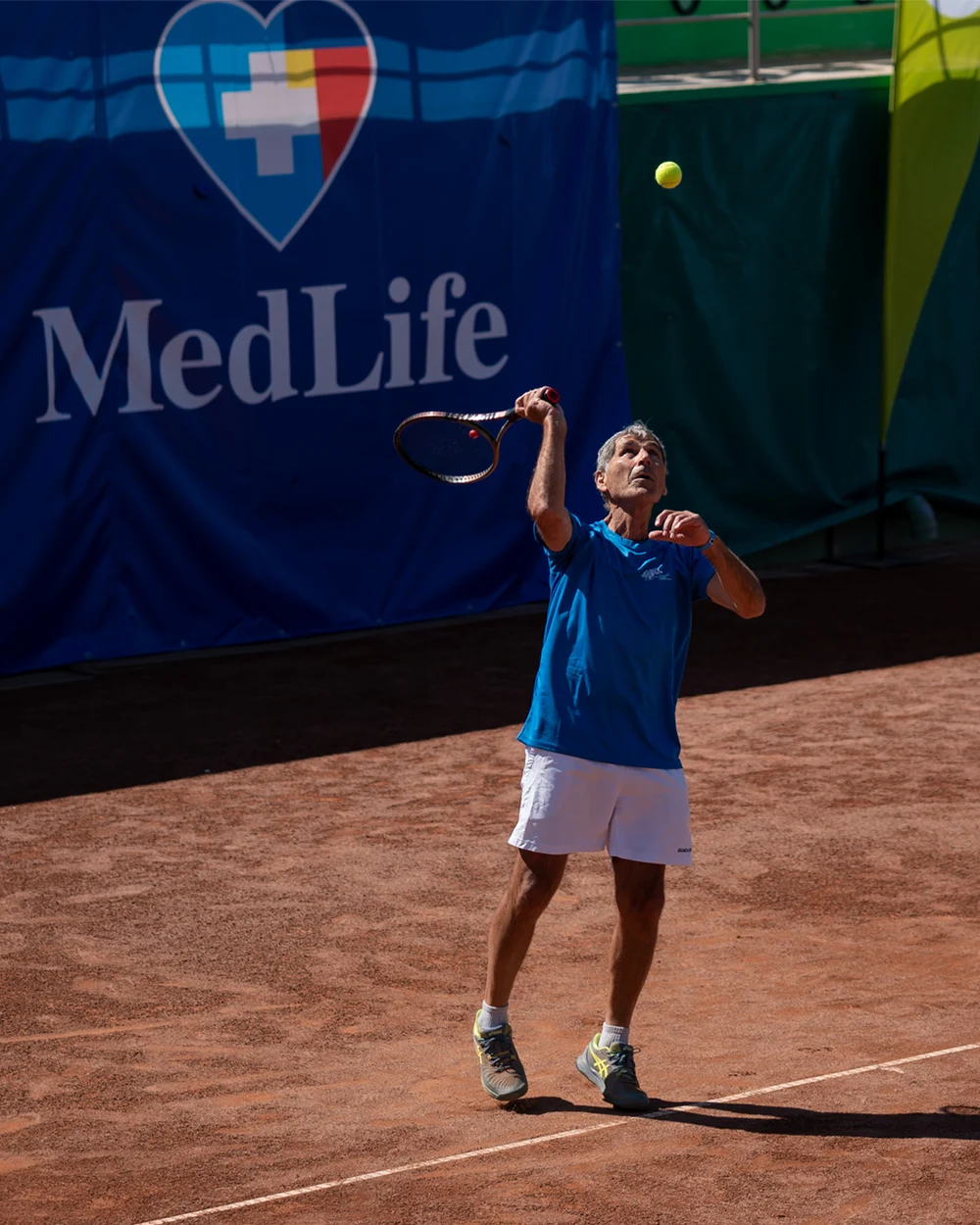 MedLife susține performanța medicilor și în sport: peste 130 de participanți din 5 țări la Balcaniada de tenis