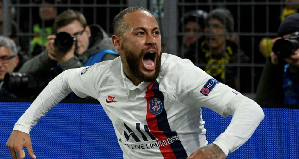 Sediul clubului PSG, percheziționat de Poliția judiciară. Suspiciuni de favoruri fiscale în cazul Neymar