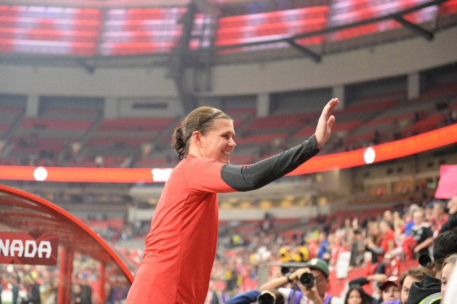 Cea mai bună marcatoare din lume la fotbal feminin și-a sărbătorit retragerea