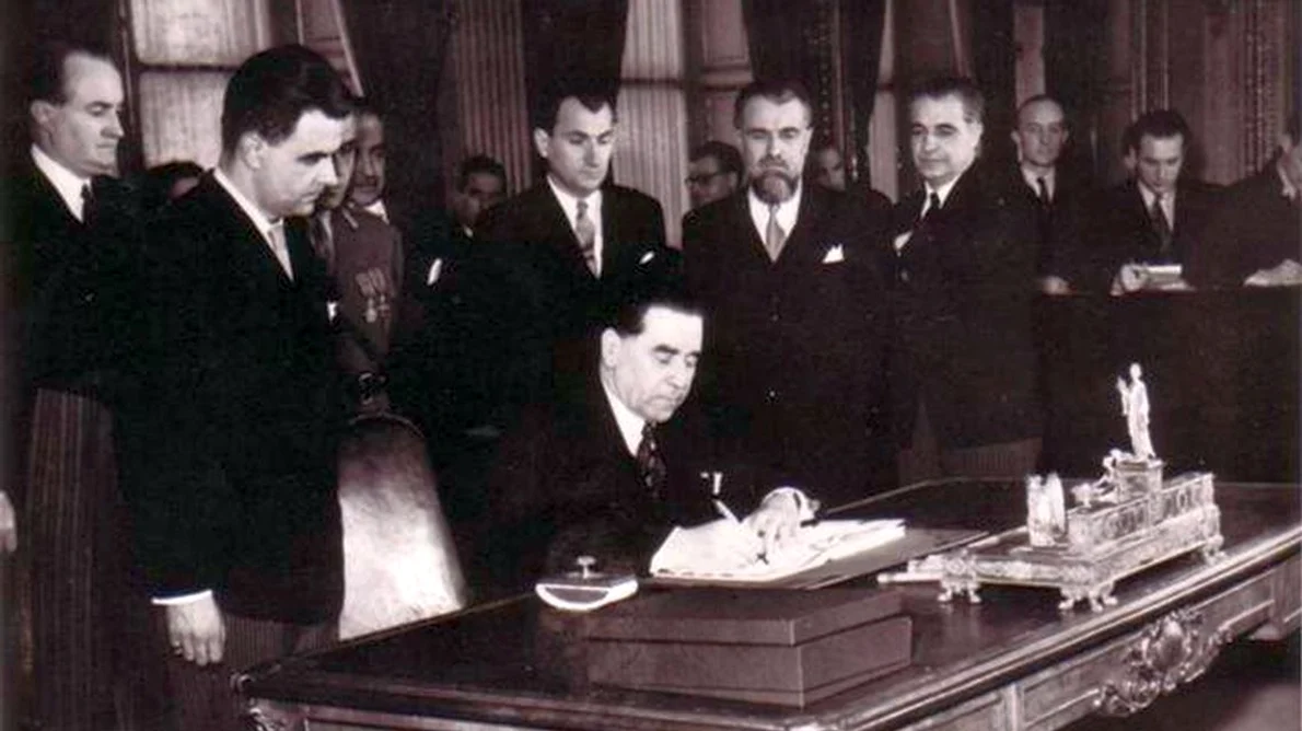Calendar 10 februarie: 1947 Delegația Guvernului României a semnat, la Paris, Tratatul de pace cu Puterile Aliate și Asociate jpeg