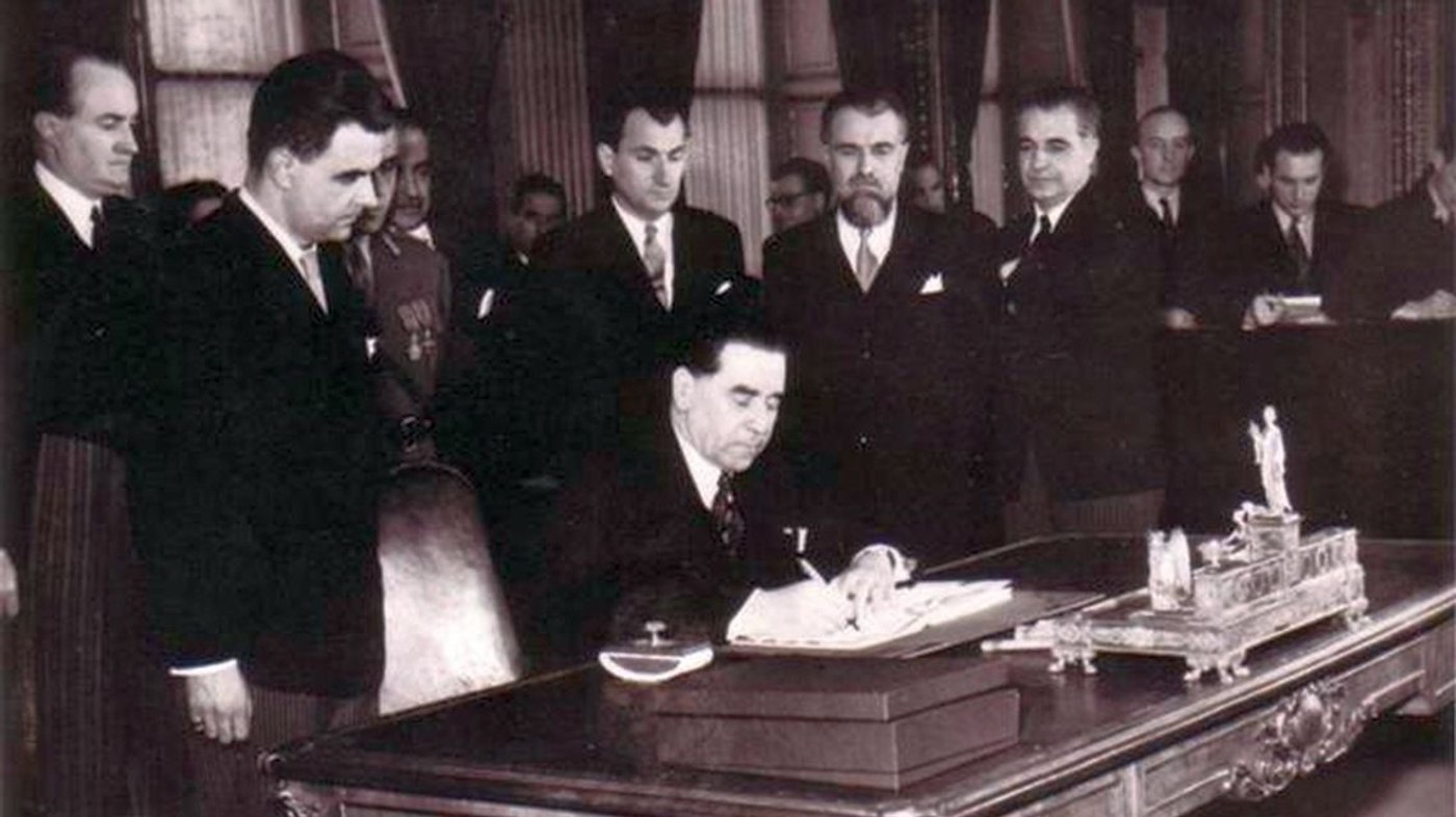 Calendar 10 februarie: 1947 - Delegația Guvernului României a semnat, la Paris, Tratatul de pace cu Puterile Aliate și Asociate