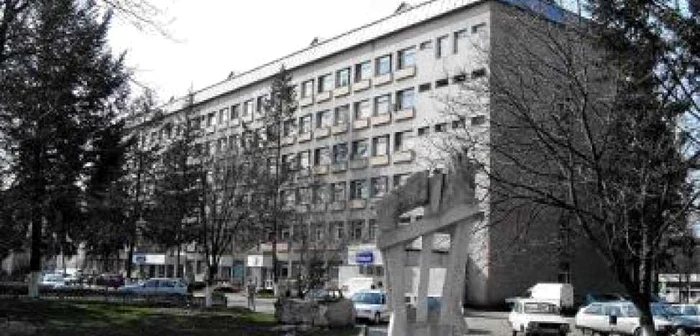 Bistriţa: Pentru a putea funcţiona, spitalele au nevoie de 13 milioane de lei