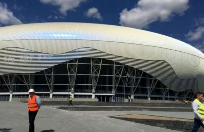 Noul stadion din Craiova este aproape gata