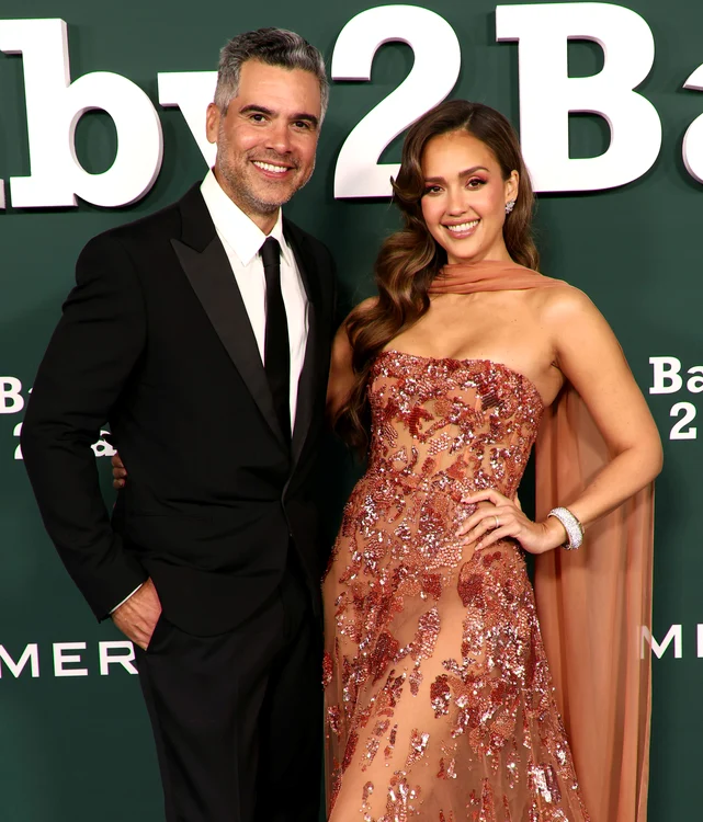 Cash Warren și Jessica Alba 