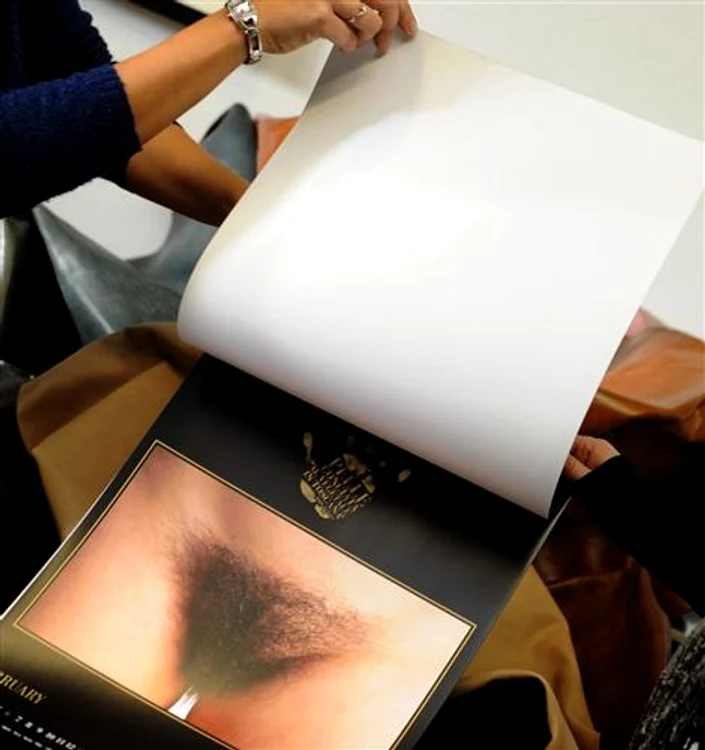
    Calendarul cu pubisuri feminine a fost bine primit de public (foto:ilovegreen.it)  
