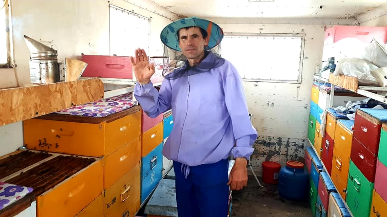 Apicultorul Iulian Bobocea, sursa: Arhivă Personală