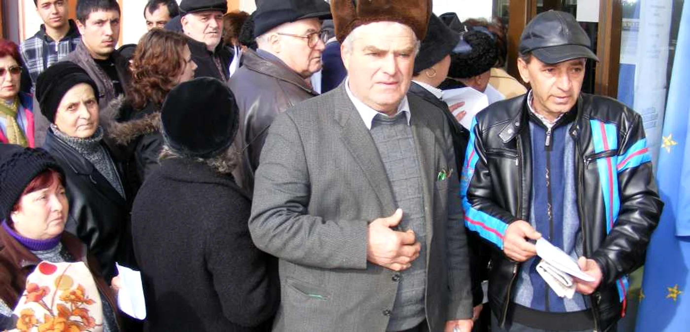 Pensionarii cer respectarea legii care majora valoarea punctului de pensie. Foto: arhivă