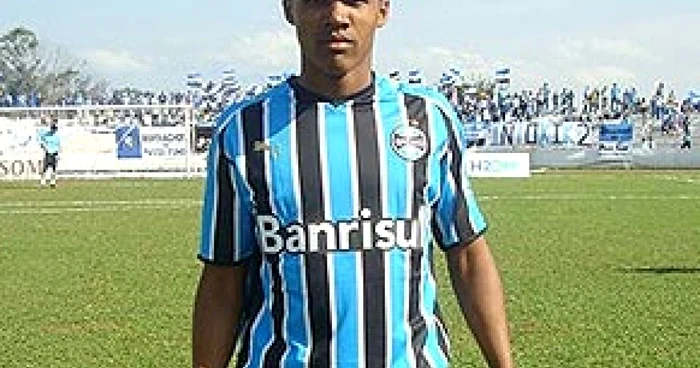 Douglas Costa