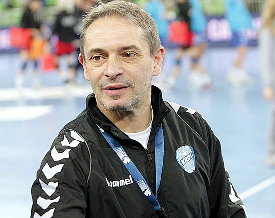 Antrenorul sloven Tone Tiselj e cel care a reuşit imposibilul, s-o califice pe HCM în sferturile de finală ale Ligii Campionilor