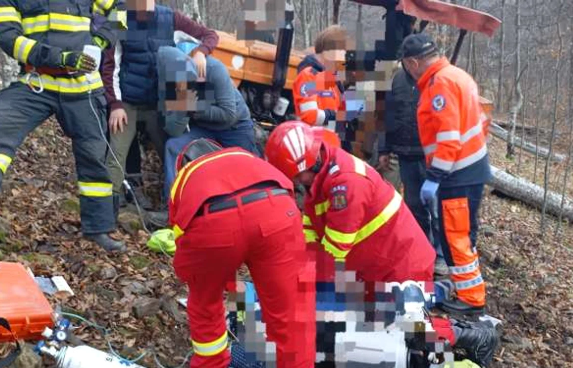 Bărbatul a fost resuscitat și readus la viață FOTO: ISU Alba 