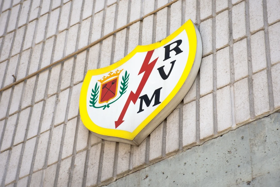 Logo Rayo Vallecano FOTO: David Marin/Shutterstock