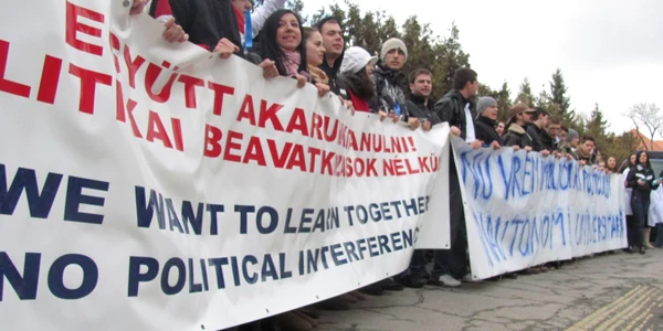 Protestele studenţilor se vor muta în sala de judecată
