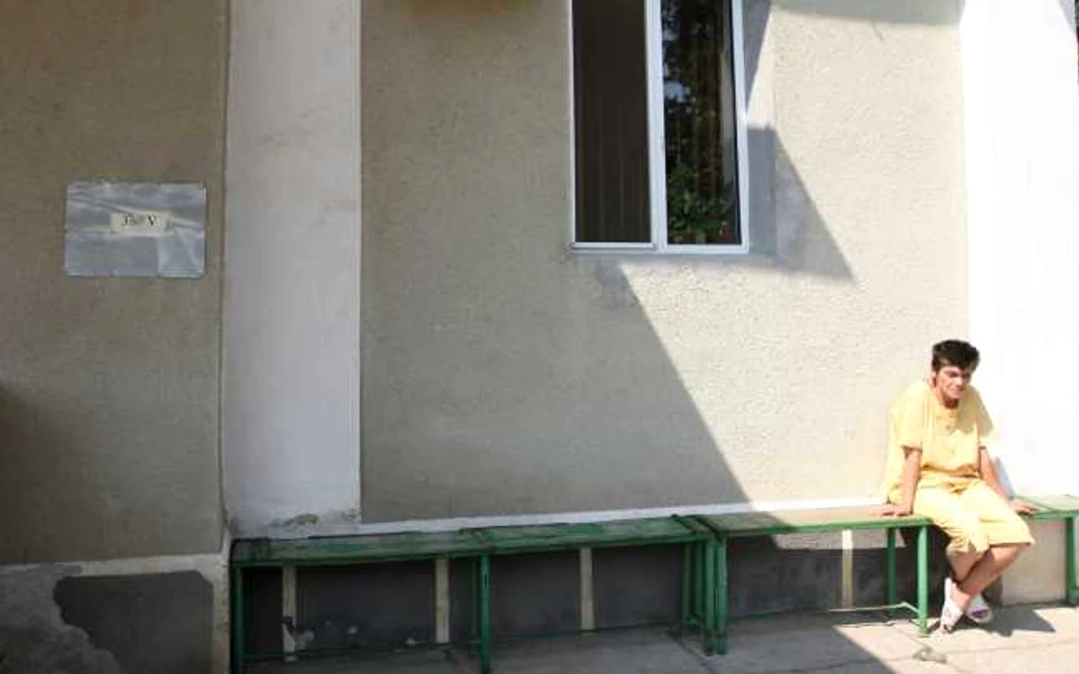 Personalul instituţiilor psihiatrice aplică violenţa asupra femeilor internate
acolo. FOTO Arhivă Adevărul