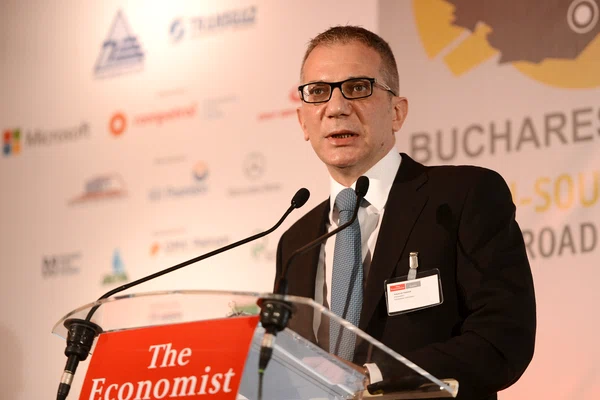 Ce se schimbă în peisajul bancar local după fuziunea Banca Românească - EximBank?