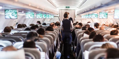 Interiorul unui avion -pasageri  FOTO Shutterstock 