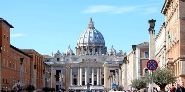 top biserica vatican. foto roma.info