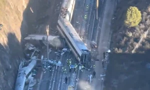 tren deraiat china jpg