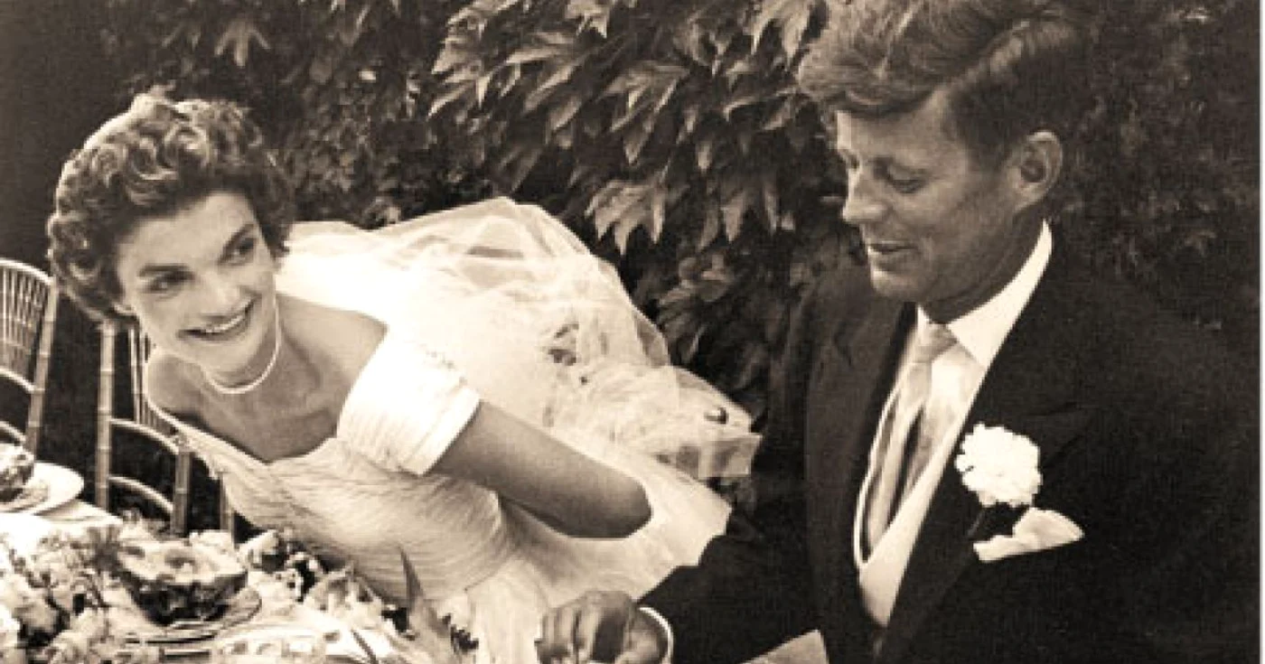 JFK şi Jacqueline, la nunta lor, în septembrie 1953