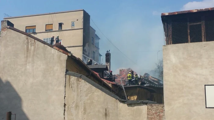 Incendiu în centrul Capitalei FOTO ISUBIF