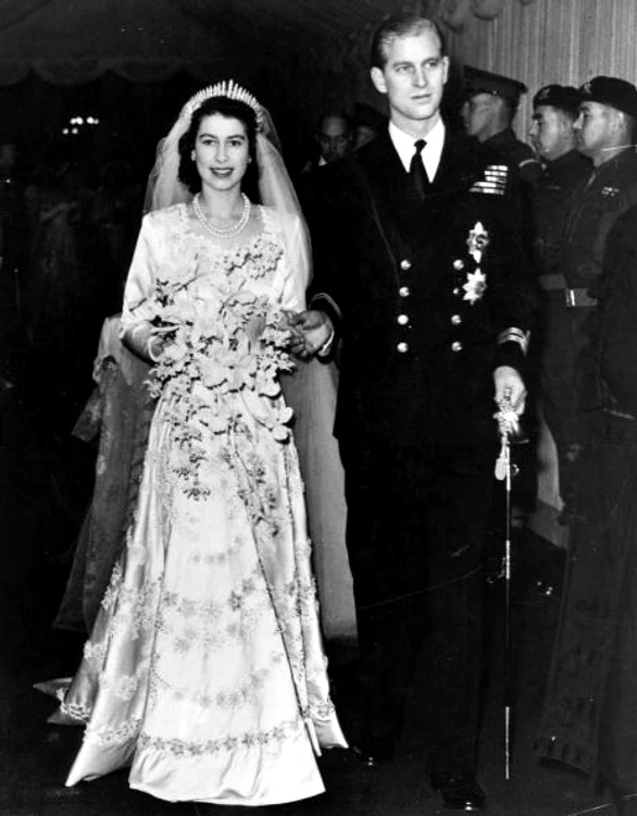 Regina Elisabeta a II-a și Prințul Philip, în ziua nunții 