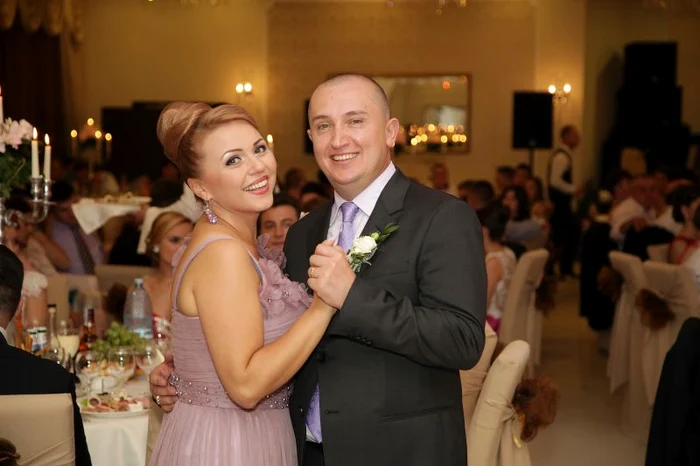 Cornelia şi Lupu Rednic au fost naşi la o nuntă cu 1.000 de invitaţi.