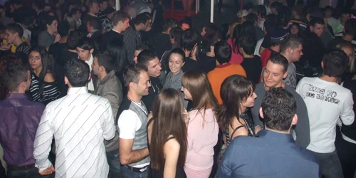 Petrecerea din cluburi, în noaptea de revelion va fi asigurată de Dj-ii rezidenţi