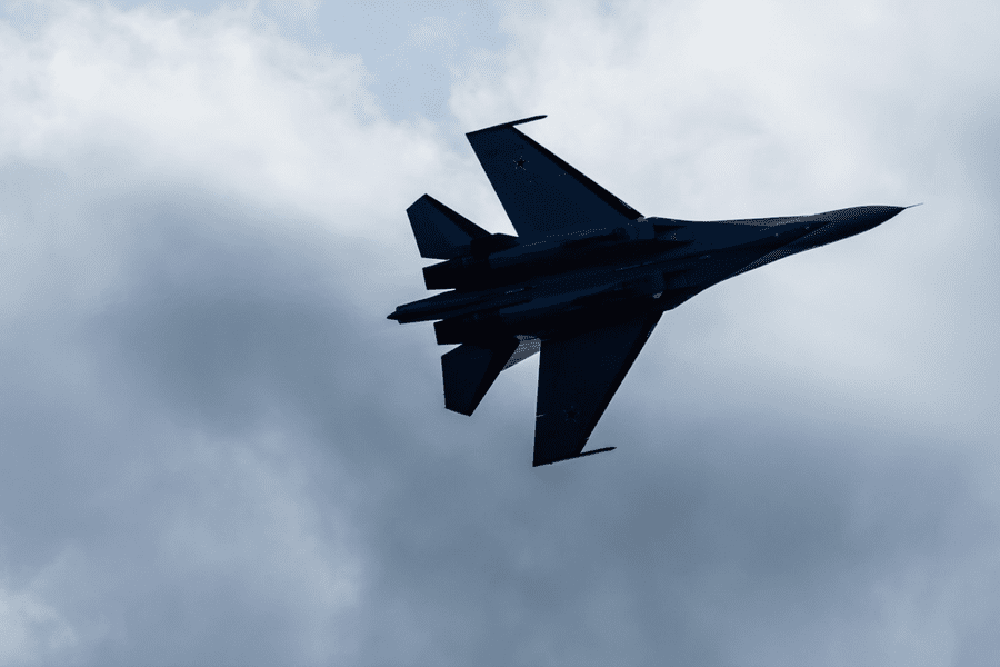 FT: Londra a negat versiunea că avionul britanic a fost aproape doborât de un vânător rus