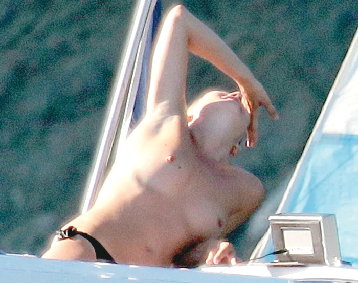 Drogurile şi băutura nu şi-au pus amprenta pe silueta lui Kate Moss (fotografii: hepta)