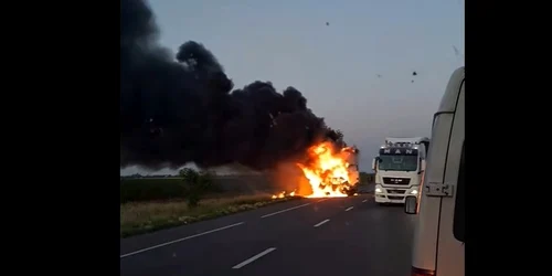 Şofer carbonizat în Ialomiţa în urma unui accident rutier Foto News ro jpg