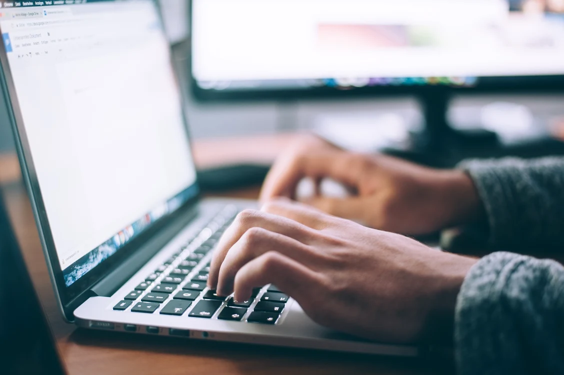 laptop 2589420 1920 jpeg