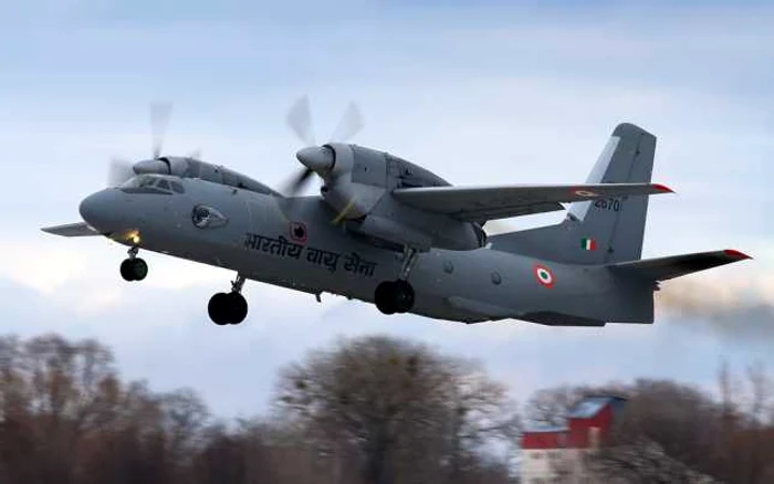 AN-32 din dotarea Fortelor aeriene ale Indiei FOTO defenseindustrydaily.com