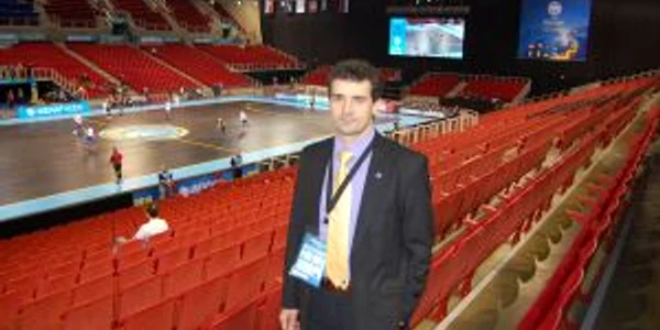 Bogdan Sorescu este primul arbitru român care a oficiat meciuri la un campionat european de futsal