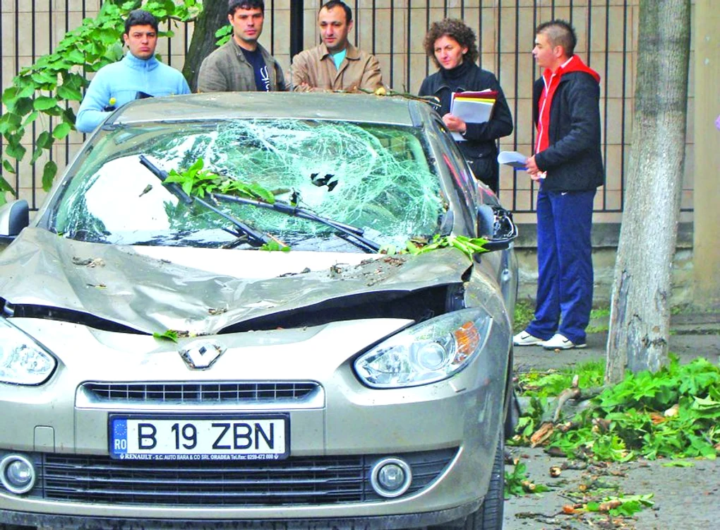 Renaultul a fost  cumpărat  în urmă cu două luni,  dar are asigurare