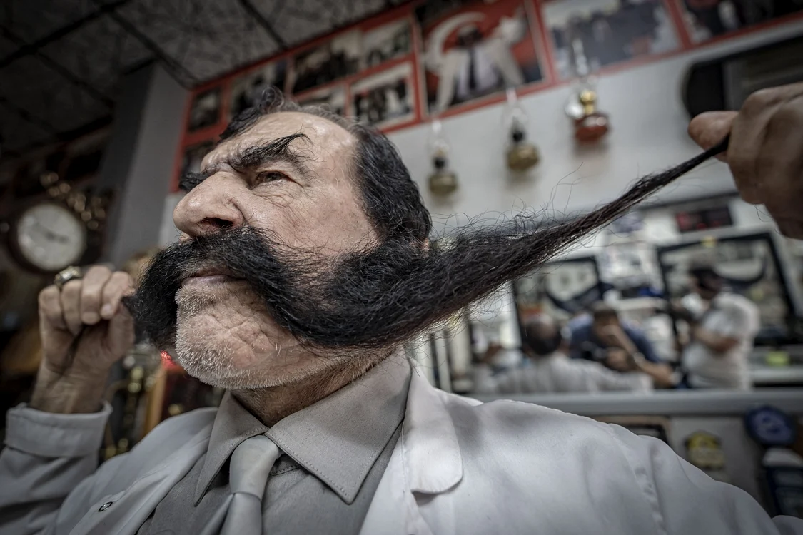 Hacı Kırbaç este foarte mândru de mustața lui