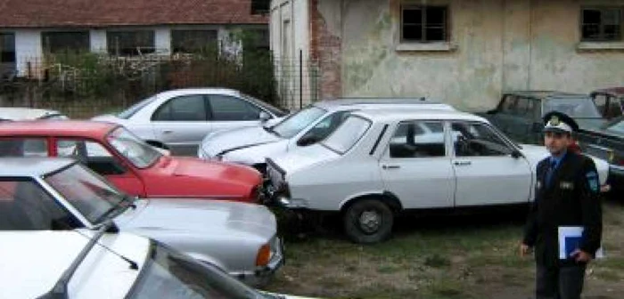 Turnu Severin: Depozitul de mașini ridicate de polițiștii comunitari este plin până la refuz