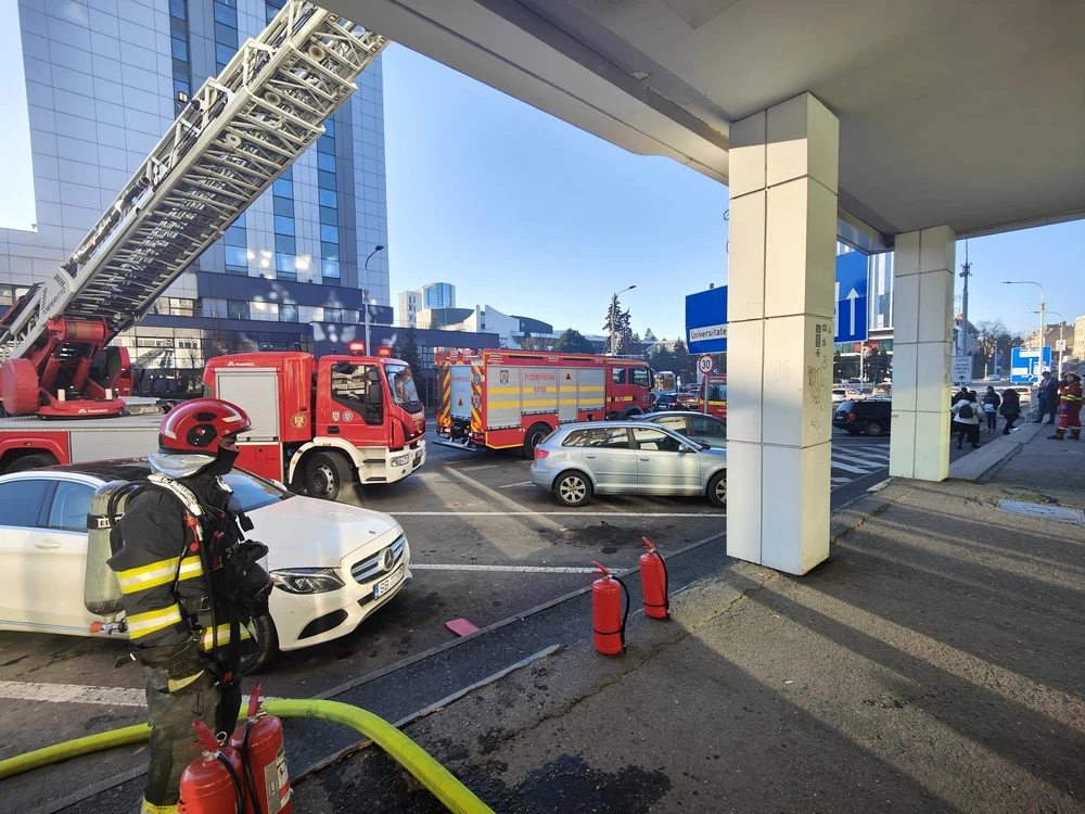Incendiu într-o bancă din centrul Sibiului Foto ISU Sibiu