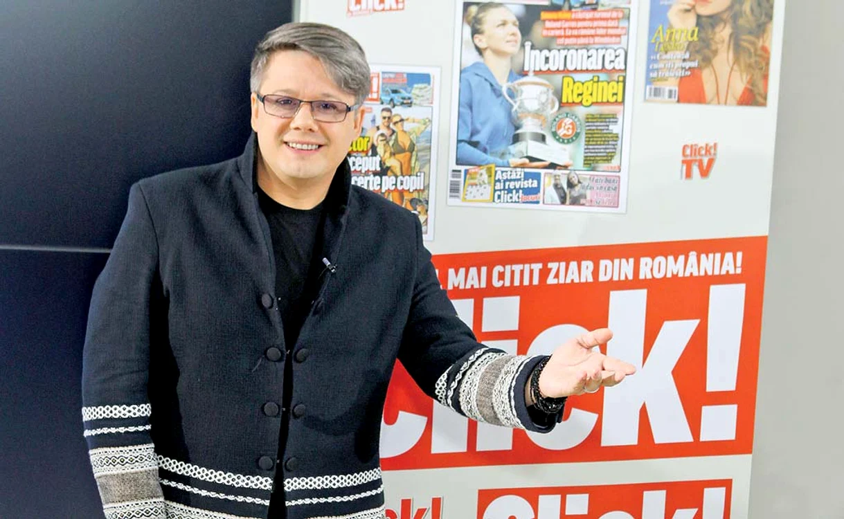
    Fuego, alături de prezentatorul Alexandru Catalan, în studioul nostru de televiziune  