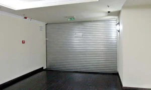 Un mesaj postat pe  uşă anunţa clienţii că  “Disneylandul“ s a închis jpeg